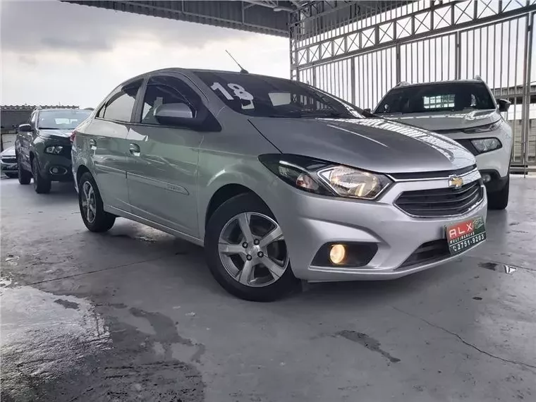 Chevrolet Prisma Prata 5