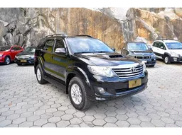 Toyota Hilux SW4