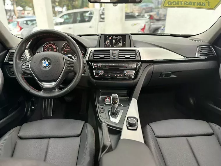 BMW 320i Preto 11