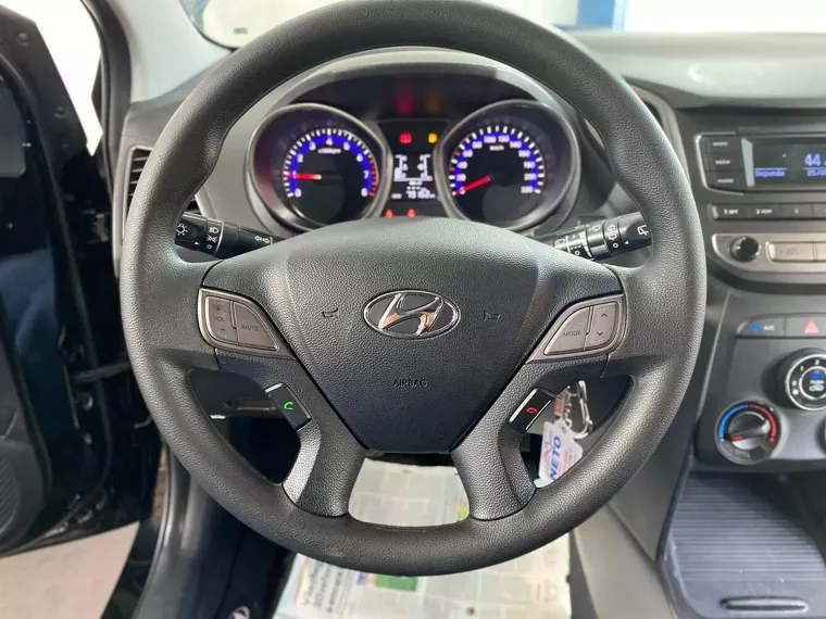 Hyundai HB20 Preto 11