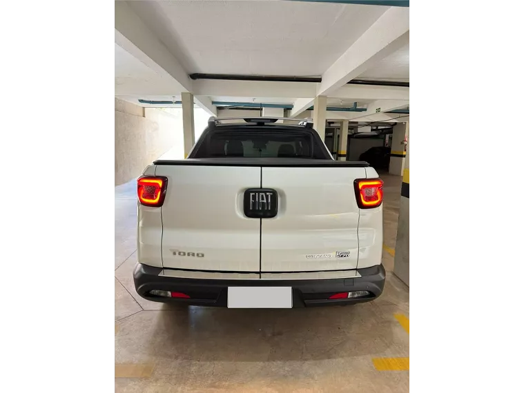 Fiat Toro Branco 2