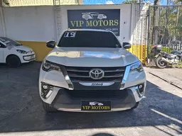 Toyota Hilux SW4