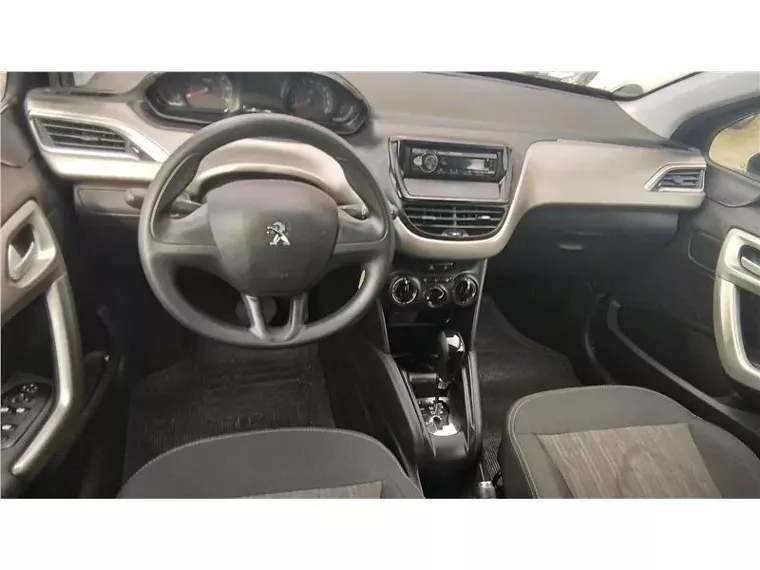 Peugeot 2008 Preto 9