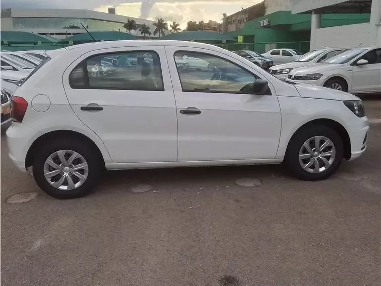 Volkswagen Gol Branco 9