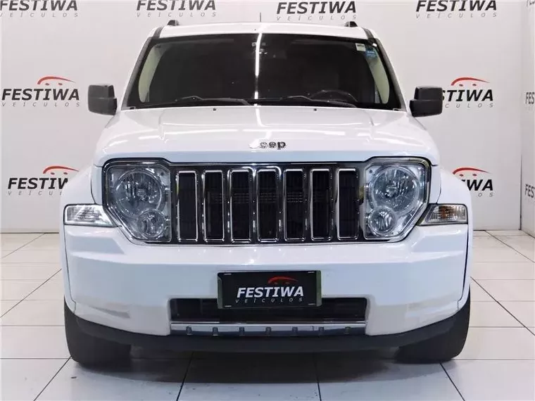 Jeep Cherokee Branco 8