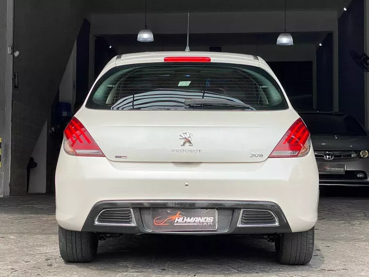 Peugeot 308 Branco 3