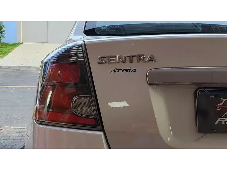 Nissan Sentra Branco 5