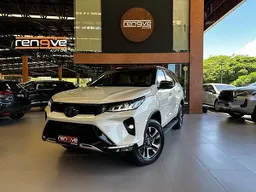 Toyota Hilux SW4