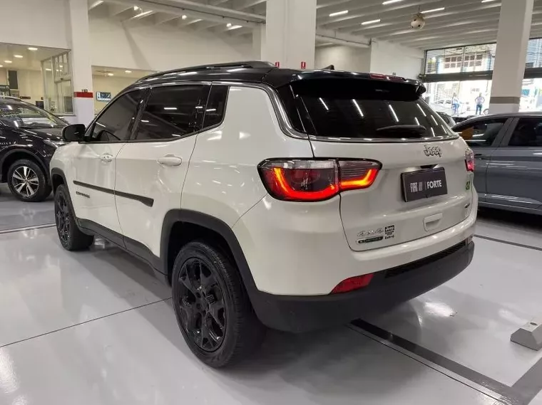 Jeep Compass Branco 10