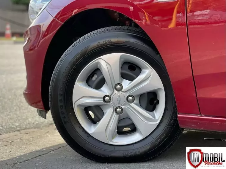 Chevrolet Onix Vermelho 6