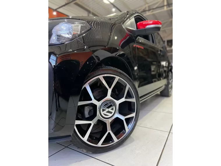 Volkswagen UP Preto 12