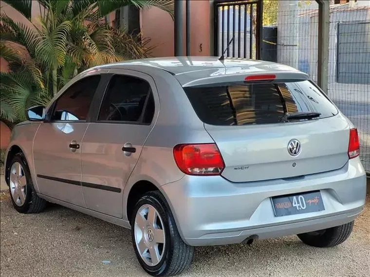 Volkswagen Gol Prata 6