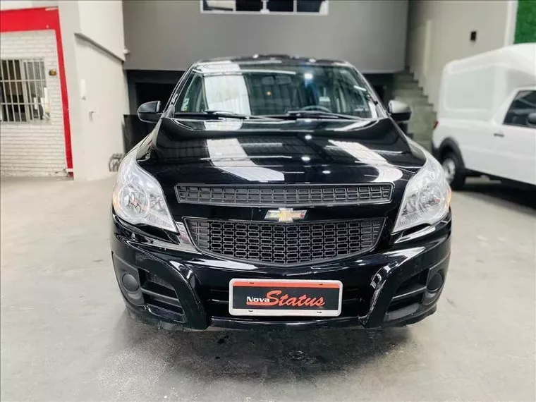 Chevrolet Montana Preto 6