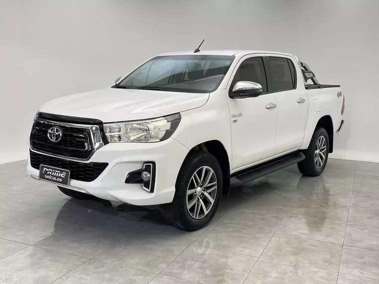 Toyota Hilux Branco 7