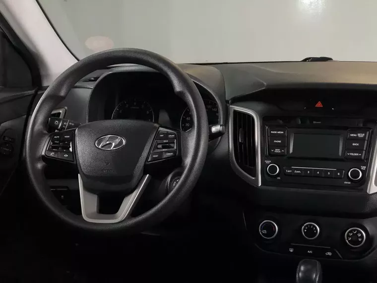 Hyundai Creta Prata 17