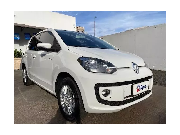 Volkswagen UP Branco 30