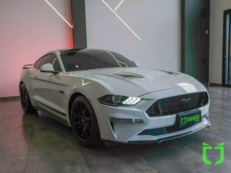 Ford Mustang Branco 10