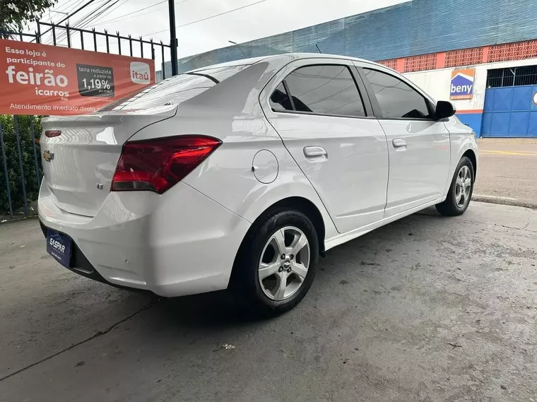 Chevrolet Prisma Branco 5