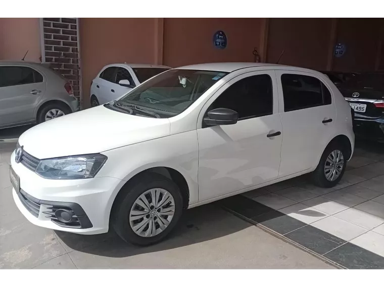 Volkswagen Gol Branco 11