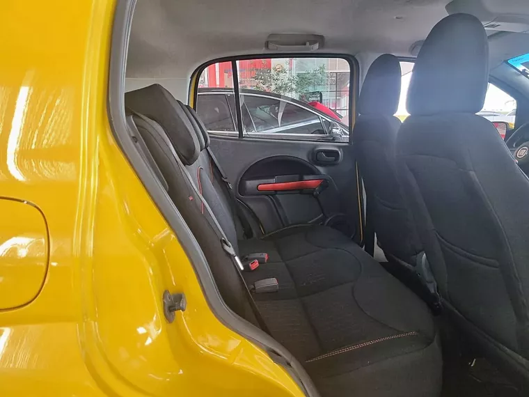 Fiat Uno Amarelo 12