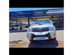Toyota Hilux SW4