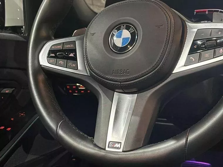 BMW 320i Branco 13