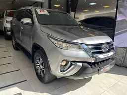 Toyota Hilux SW4