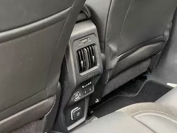 Jeep Commander