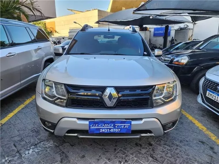 Renault Duster Prata 4