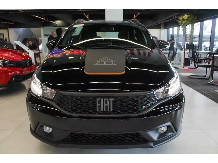 Fiat Argo Preto 12