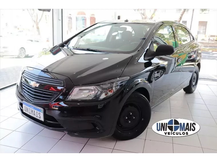 Chevrolet Onix Preto 4