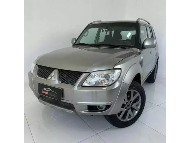 Mitsubishi Pajero TR4 Cinza 1