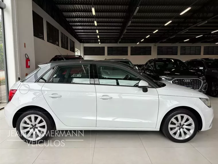 Audi A1 Branco 6