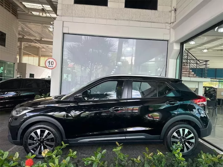 Nissan Kicks Preto 2