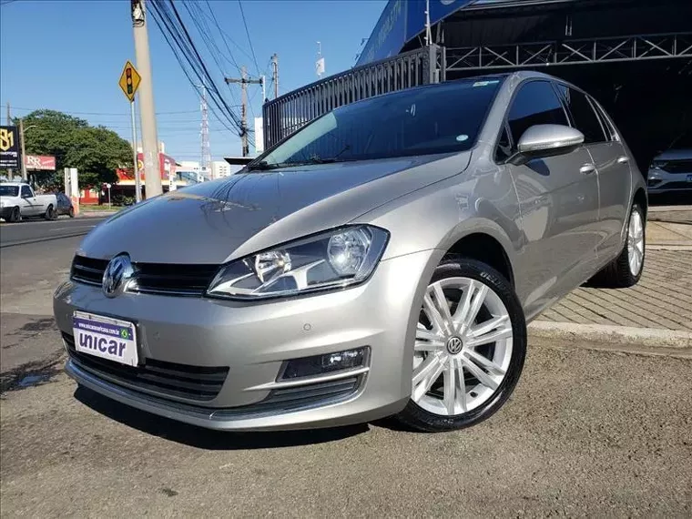 Volkswagen Golf Prata 2