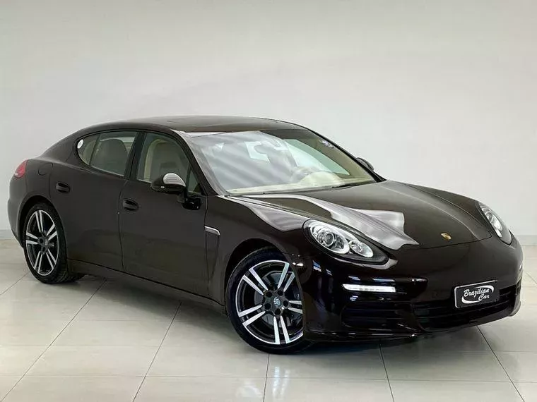 Porsche Panamera Marrom 16