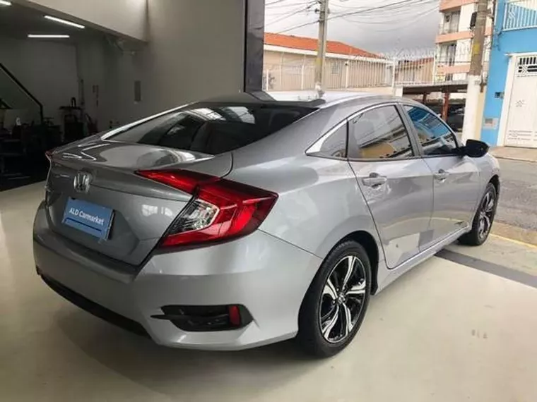 Honda Civic Prata 12