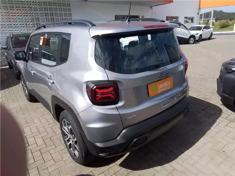 Jeep Renegade Prata 12