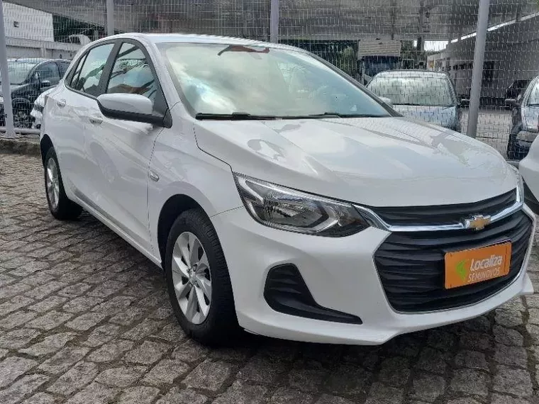 Chevrolet Onix Branco 8