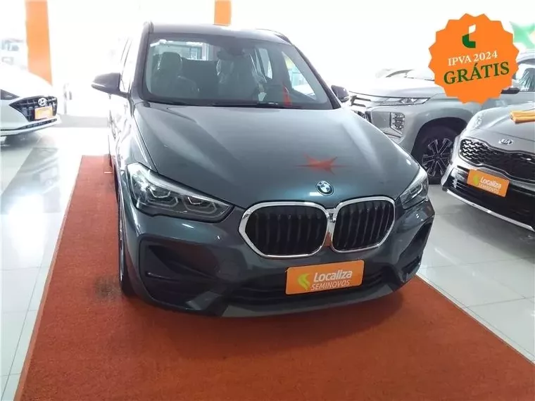 BMW X1 Cinza 9