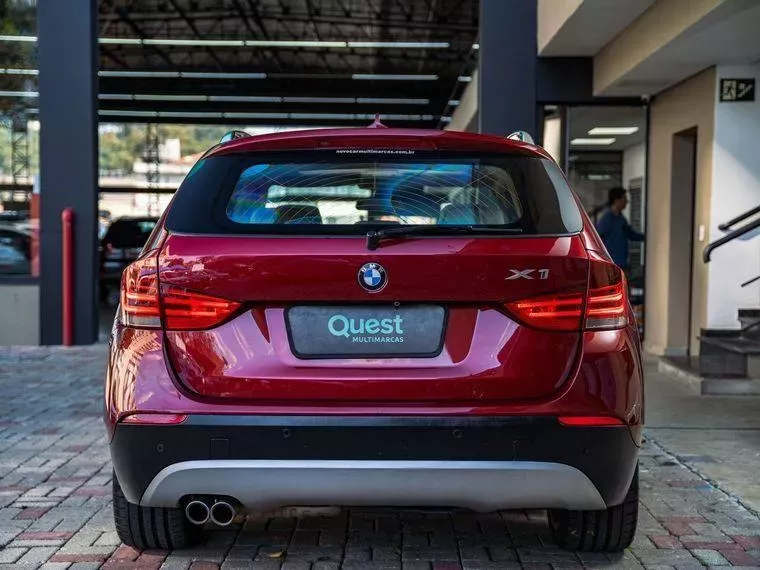 BMW X1 Vermelho 16