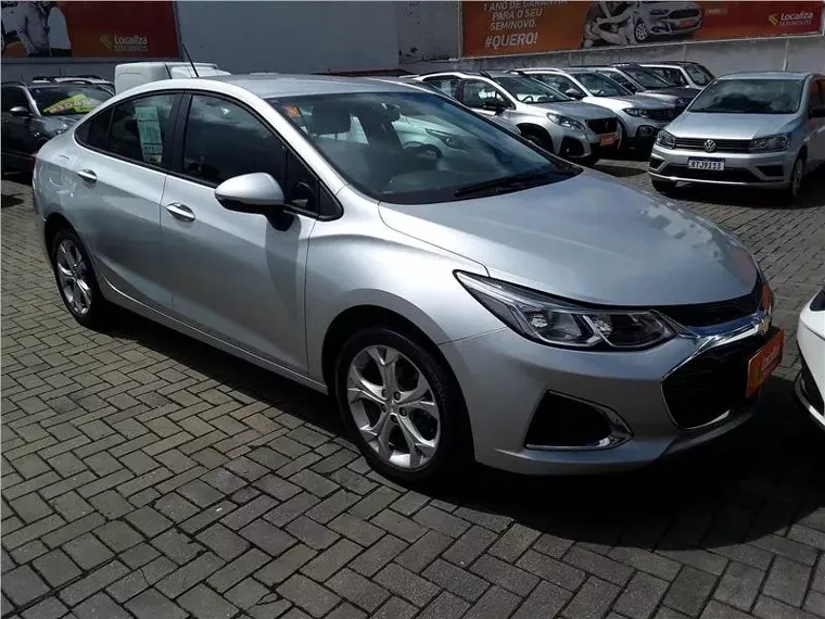 Chevrolet Cruze Prata 3