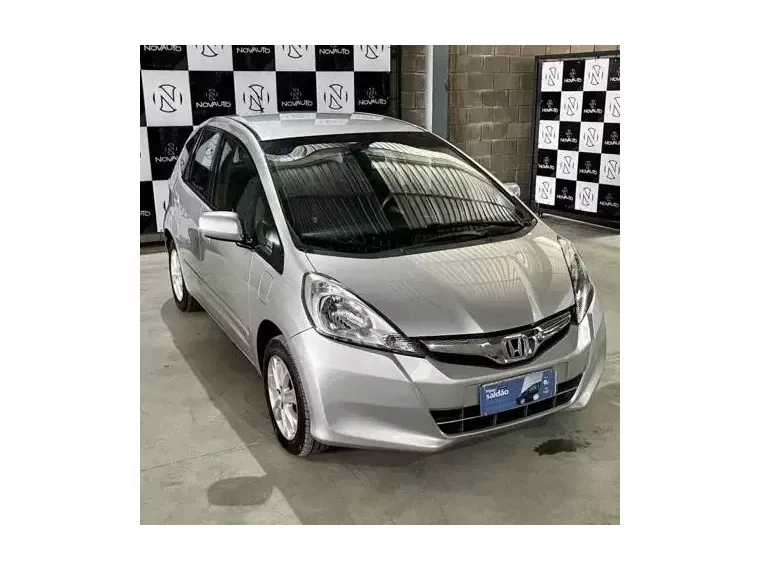 Honda FIT Prata 4