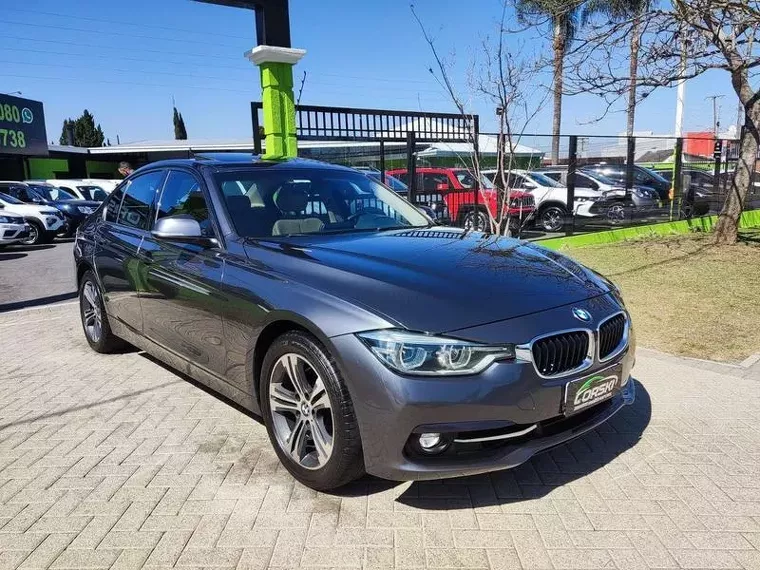 BMW 320i Cinza 4