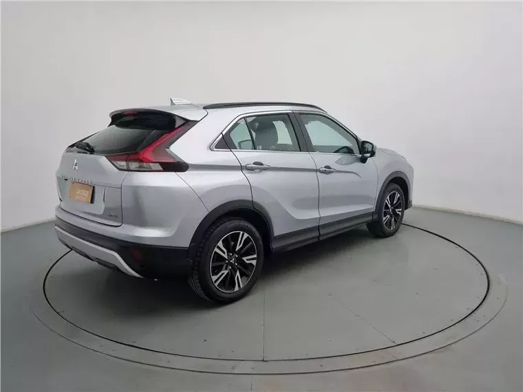 Mitsubishi Eclipse Cross Prata 15