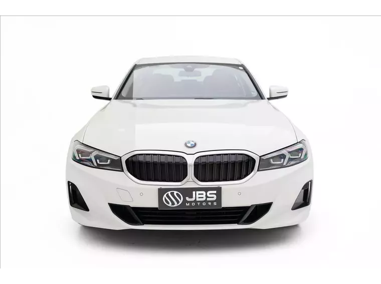 BMW 320i Branco 17