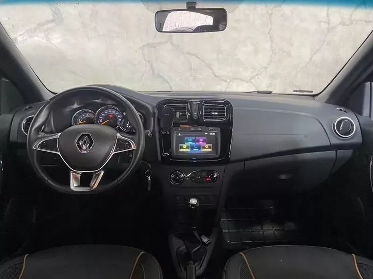 Renault Sandero Preto 8