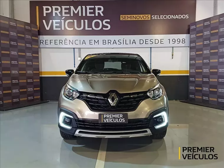 Renault Captur Bege 12