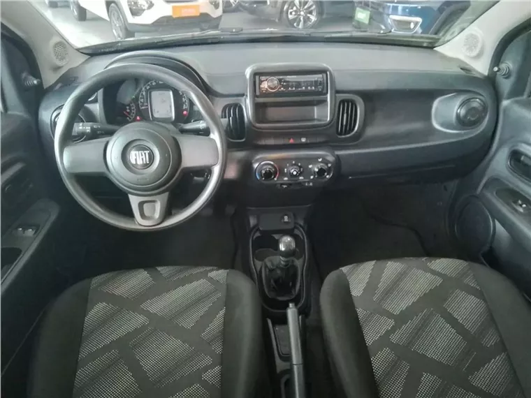 Fiat Mobi Prata 9