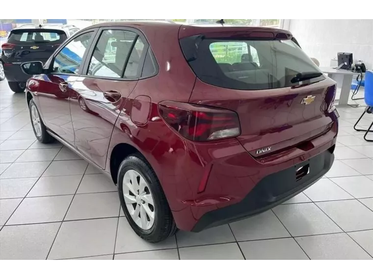 Chevrolet Onix Vermelho 7